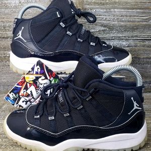 Air Jordan 11 Retro Nike 378039-011 Basketball Black White Jubilee Youth Size 3Y